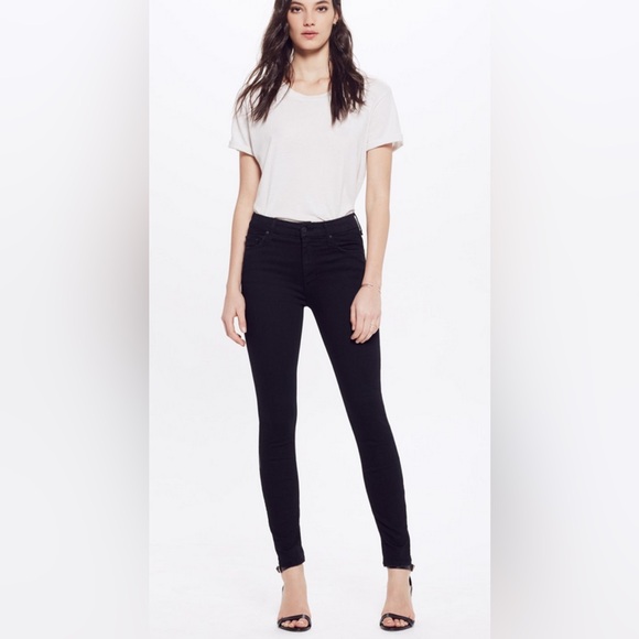 MOTHER Pants - MOTHER The High Waisted Looker Jeans in Not Guilty